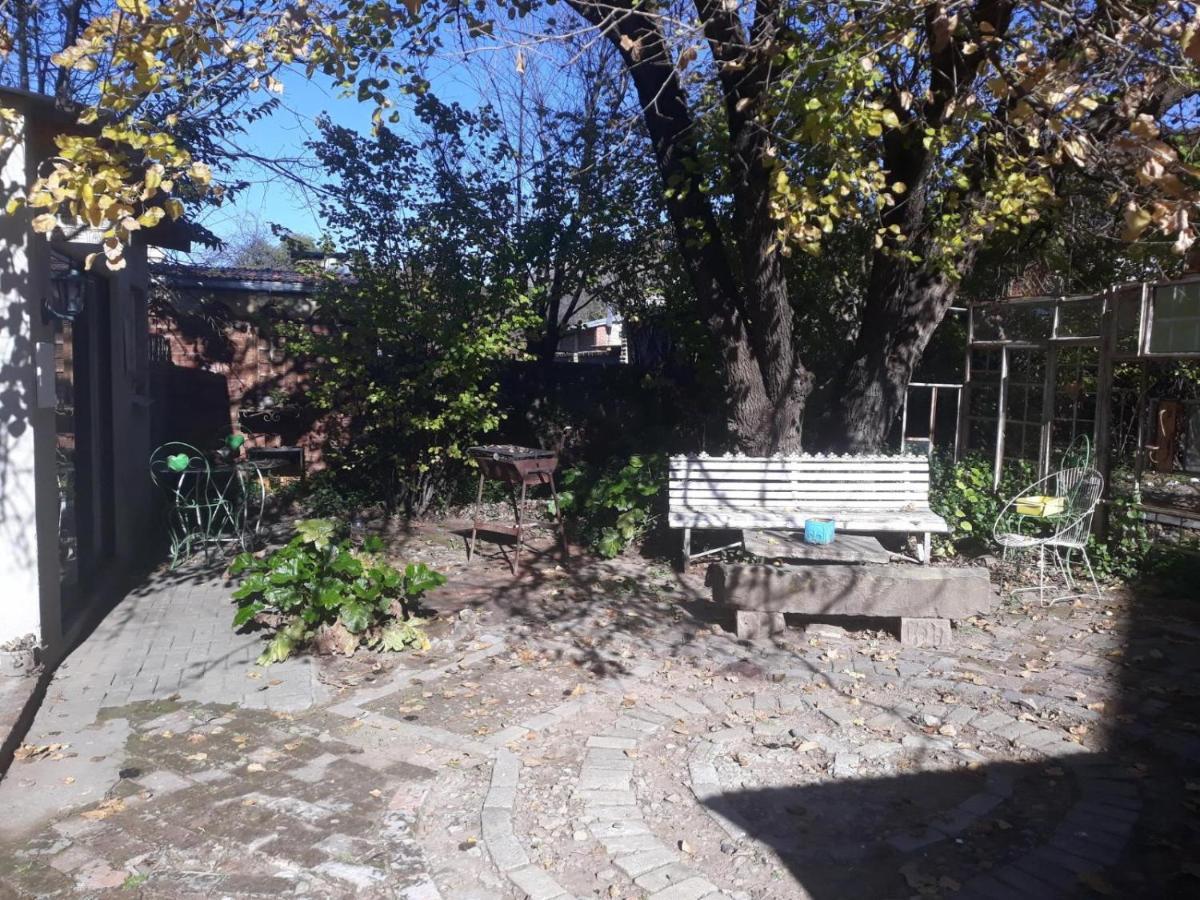 The Green Acorn Guest House Ficksburg Kültér fotó